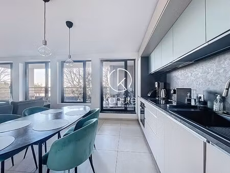 a seulement 10km du centre ville de lyon au calme  appartement saint cyr au mont d or 3...