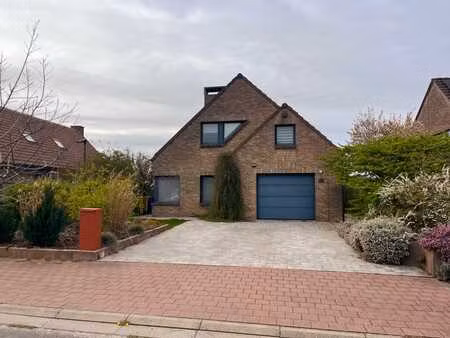 maison d’architecte entièrement rénovée – quartier recherché