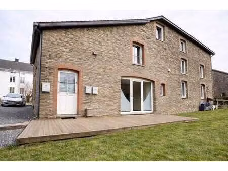 appartement 1 chambre au rez-de-chaussée à cobreville