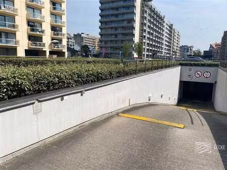 parking - garage fermé