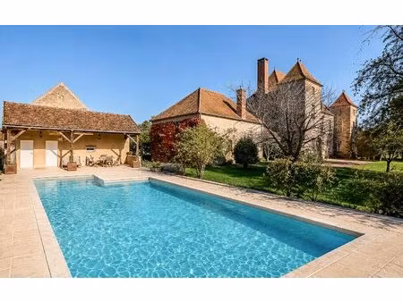 splendide château région de avallon
