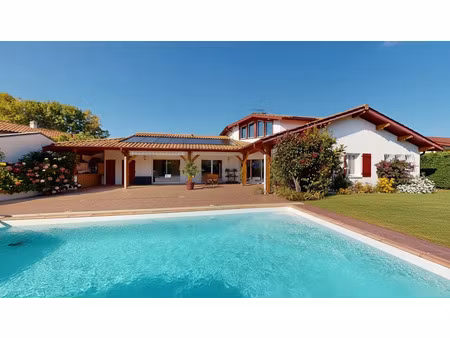 vente maison 5 pièces 187 m² à ustaritz (64480)  675 000 €