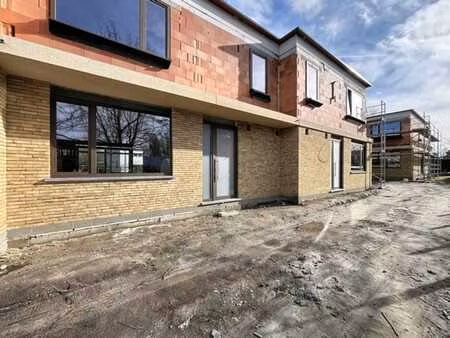 maison neuve fermée avec 3 chambres  près de wetteren