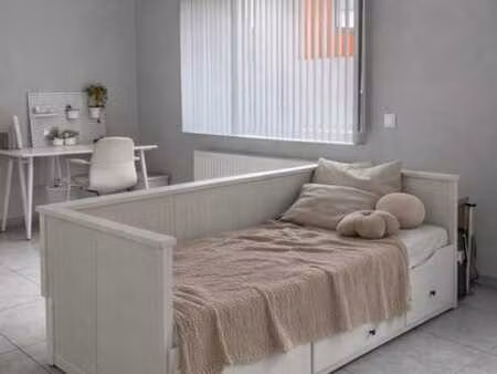 studio à louer à ciney centre