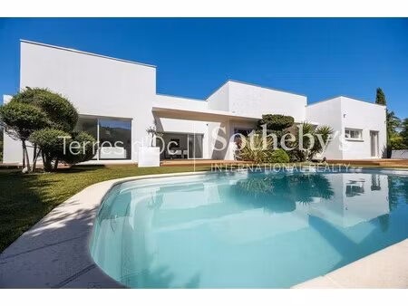 maison de luxe à vendre dans le quartier sud