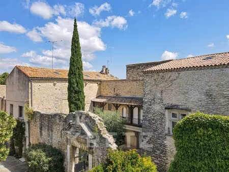 maison de luxe à vendre à bernis