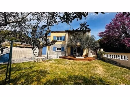 villa de luxe à vendre à saint-maurice-sur-eygues