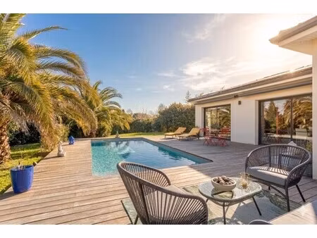 villa de luxe à vendre à bouliac