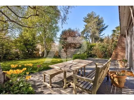 maison de luxe à vendre dans le quartier les aulnettes