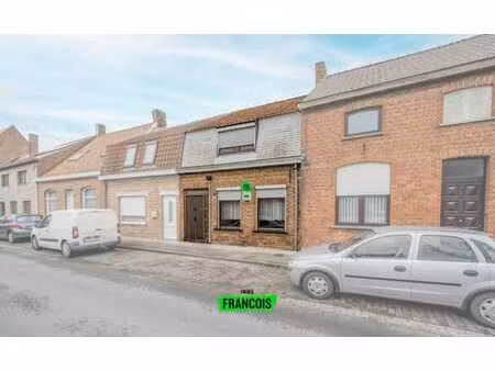 maison à rénover avec jardin à bikschote