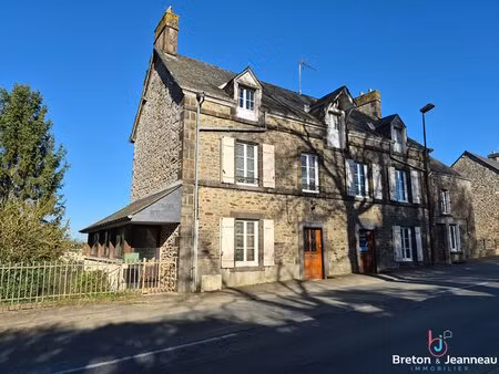 ensemble immobilier à ambrières-les-vallées