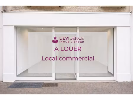 location locaux professionnels 90 m² à la baule-escoublac (44500)  1 690 €