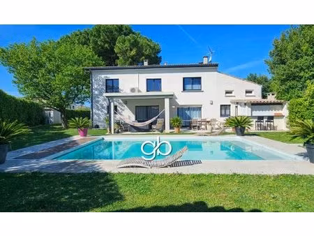 magnifique villa de 210 m2 avec t2 indépendant : calme et rentabilité à vendargues