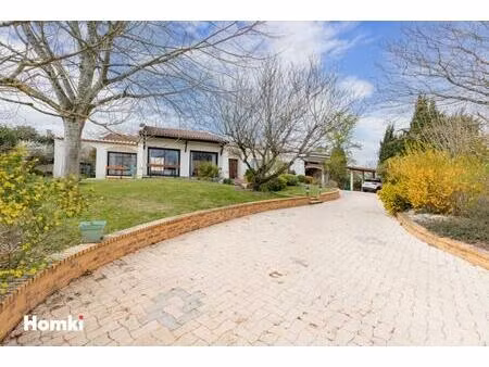 maison d'architecte — grands volumes  piscine  espace indépendant  à 15 min de toulouse