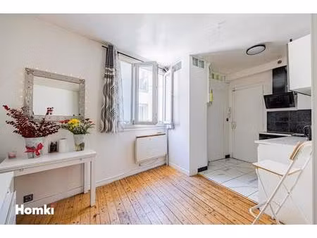 appartement t1 de 20 5 m2 à paris 75020  rue de la duée