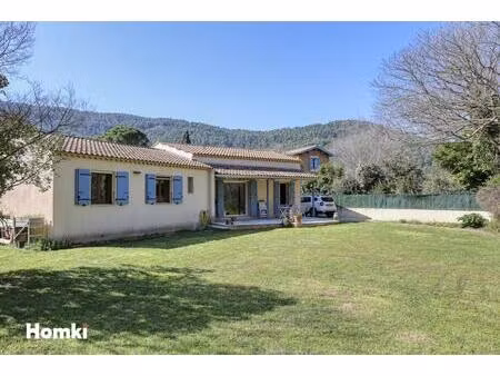 maison/villa t5 de 138 m2 à solliès-pont 83210