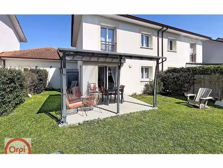 location maison  95 m² t-4 à artiguelouve  1 390 €
