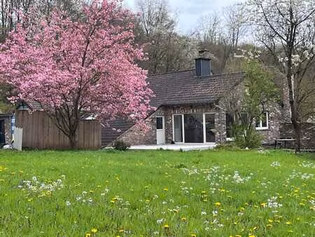 maison 4 ch. grand jardin à louer à remouchamps