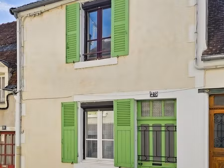 maison de ville 64 m² – la charité-sur-loire (58) – centre historique – fort potentiel