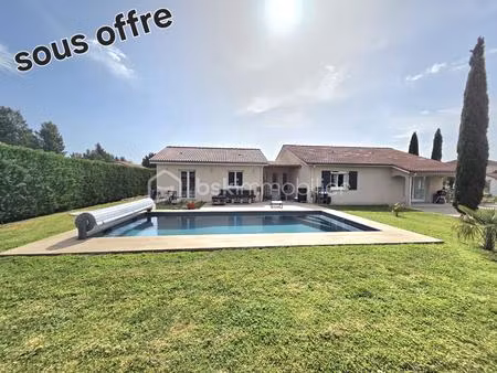 villa de 150 m² à l'hopital-le-grand