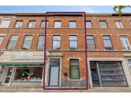 maison spacieuse  6 chambres  5 sdb et jardin centre louvain