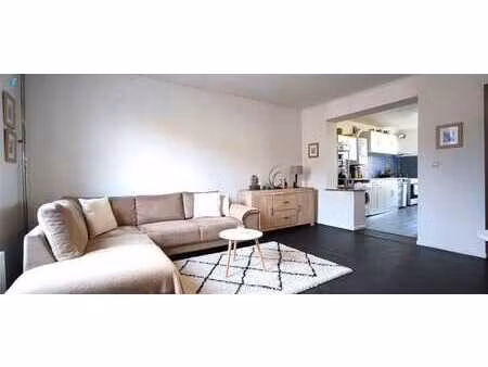 duplex 2 chambres avec terrasse à charleroi