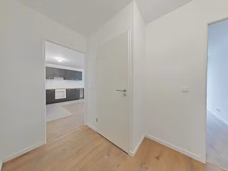 location appartement 1 pièce 41 m² à savigny-le-temple (77176)  844 €