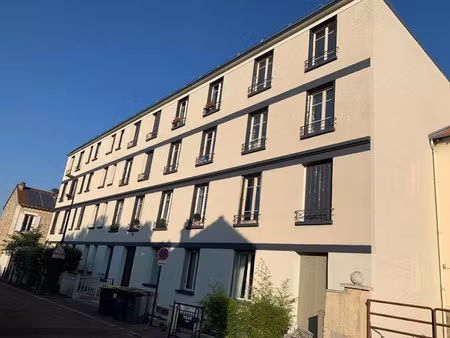 location appartement 2 pièces 24 m² à suresnes (92150)  890 €