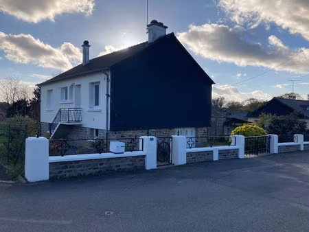 location meublée maison 4 pièces 80 m² à guipry (35480)  880 €