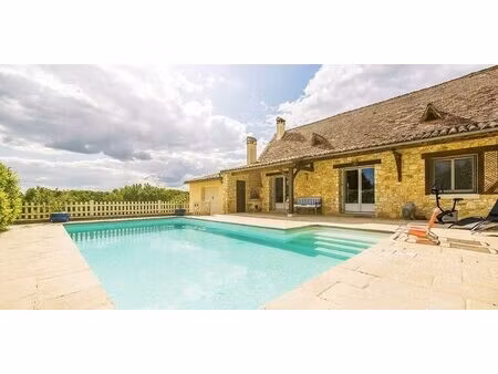 les oliviers" – un domaine d'exception : authenticité  étang privé et potentiel foncier