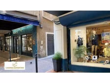 vente bureaux et commerces à carpentras (84200) : à vendre / carpentras