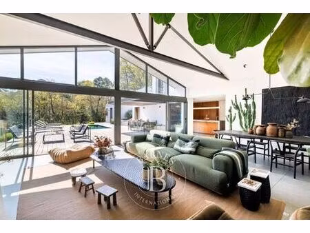 maison de luxe de 6 pièces en location à bidart  nouvelle-aquitaine