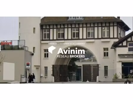 location commerce 70 m²