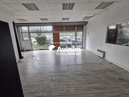 location commerce 362 m²