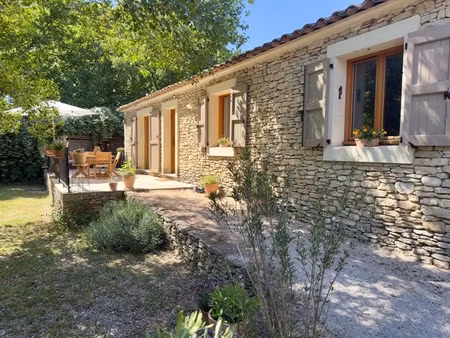 dpt vaucluse (84)  à vendre aux imberts quartier de gordes  maison de plein pied avec 3 ch