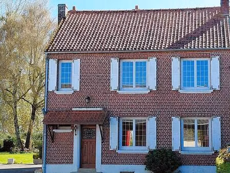 ancien corps de ferme à 20 mn d'amiens-sud & hôpital (c.h.u)