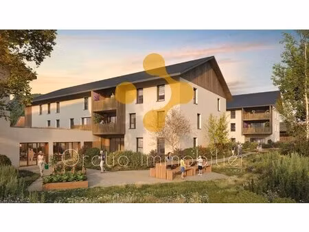 t4 en rez de jardin  proche du centre du village