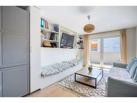 78130 les mureaux   appartement 2 pièce(s)   balcon  stationnement  centre  41m2