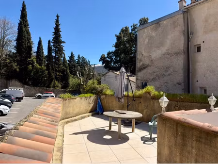 t2 43m2 avec terrasse village de signes