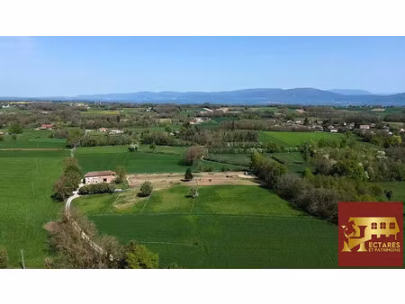 propriété sans voisins 3 4 hectares