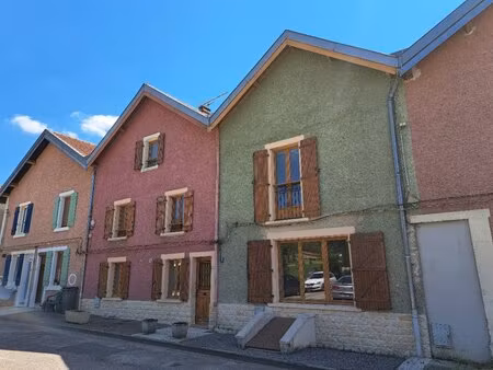 à louer maison mitoyenne 128 m² – 710 € |vannes-le-châtel