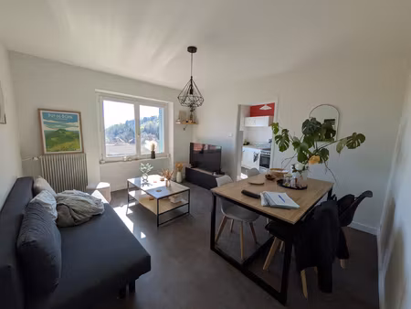 location appartement 3 pièces 51m² orcines 63870