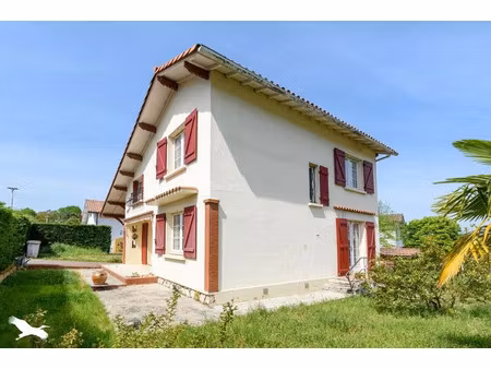 vente maison 6 pièces 140 m² à saint-pierre-du-mont (40280)  181 000 €