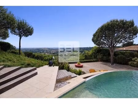 vue à couper le souffle & architecture d’exception aux portes d’avignon