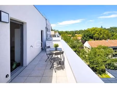 appartement de 89 08 m² à montreuil