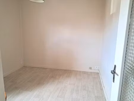 location appartement 1 pièce 20m² sens 89100