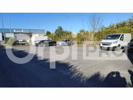location local d’activités cormontreuil 51350 210m²