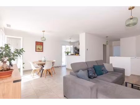 vente maison 4 pièces 94 m² à nébian (34800)  290 000 €