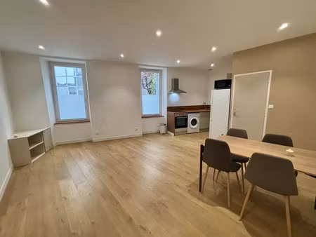 location appartement 3 pièces 50 m² à clermont-ferrand (63000)