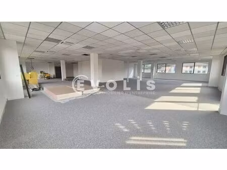 location bureaux 120 m² à 632 m²